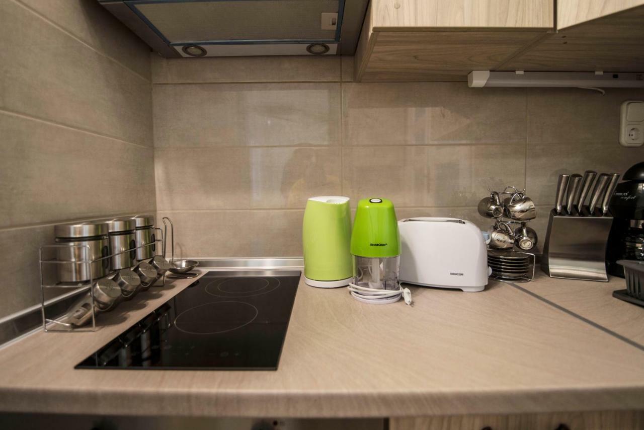 Suzy Apartman Егер Екстериор снимка